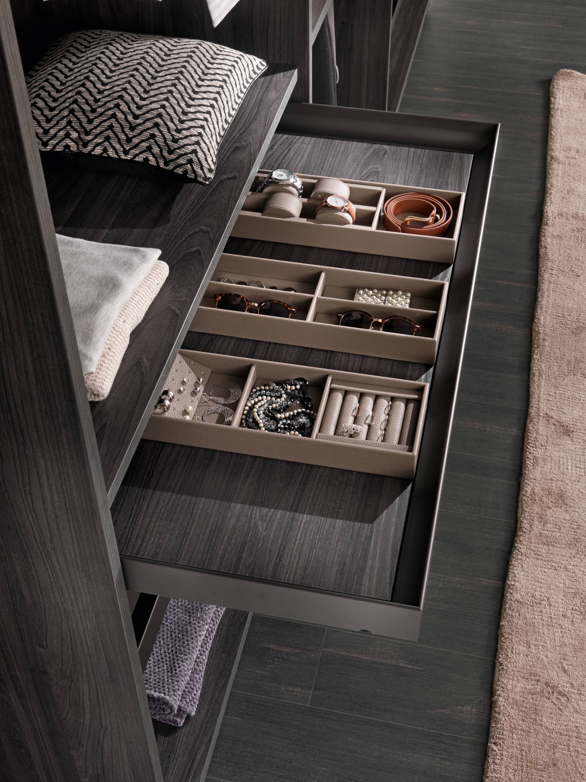 Salice-Excessories-Store_04